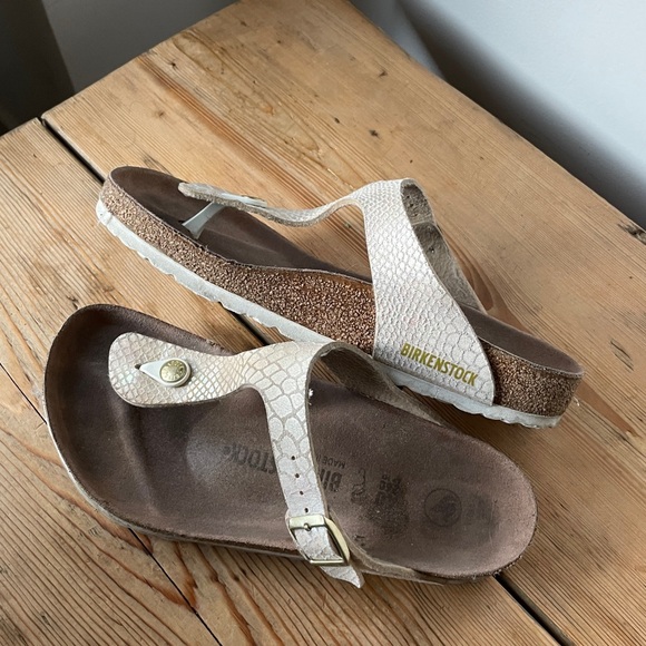 Silvery Pink Iridescent embossed leather Birkenstock Sandals, EU 40/US 9/9.5 - Picture 6 of 16